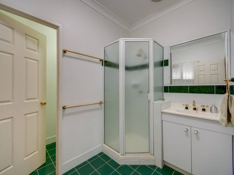 7 Kinross Place, Ferny Grove QLD 4055