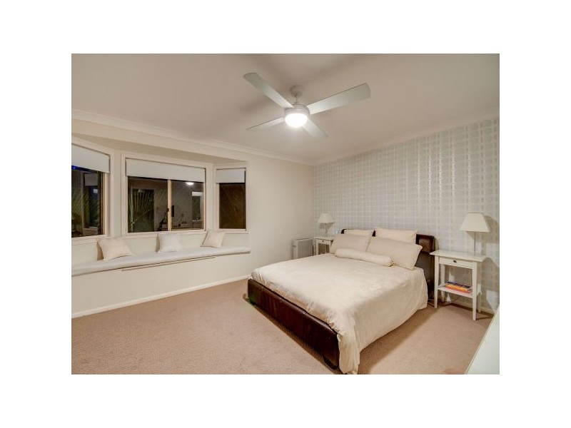 75 Linkwood Drive, Ferny Hills QLD 4055