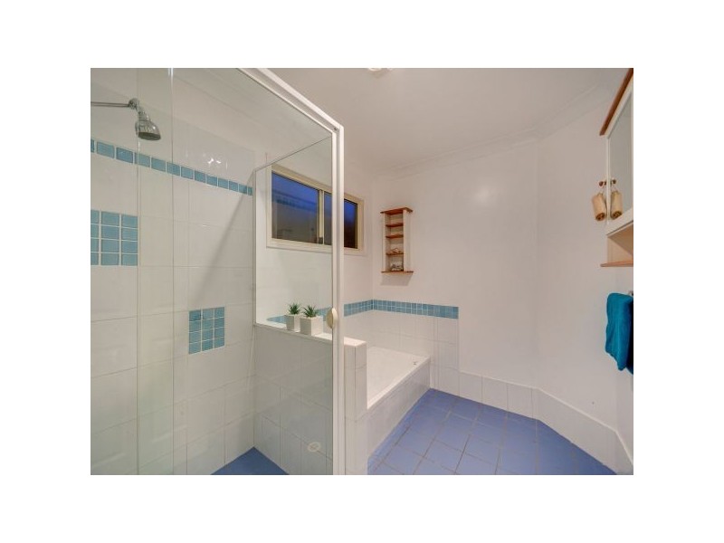 75 Linkwood Drive, Ferny Hills QLD 4055