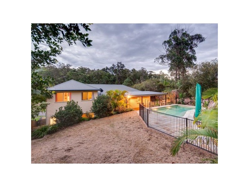 75 Linkwood Drive, Ferny Hills QLD 4055
