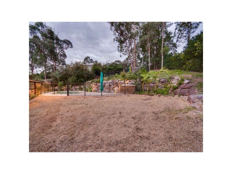 75 Linkwood Drive, Ferny Hills QLD 4055