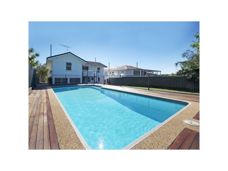 37 Lebanon Street, Brighton QLD 4017