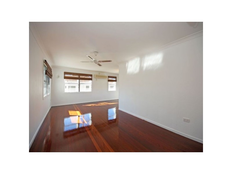 37 Lebanon Street, Brighton QLD 4017