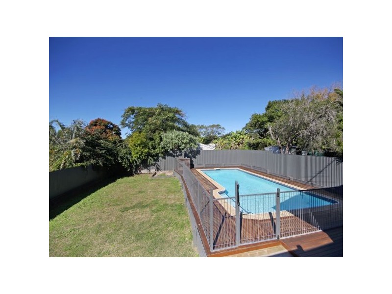 37 Lebanon Street, Brighton QLD 4017