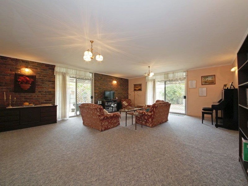 10 Long Court, Morayfield QLD 4506