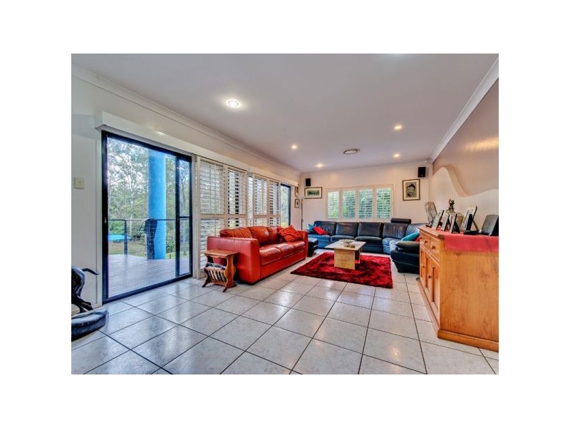 31 Woodlands Avenue, Camira QLD 4300