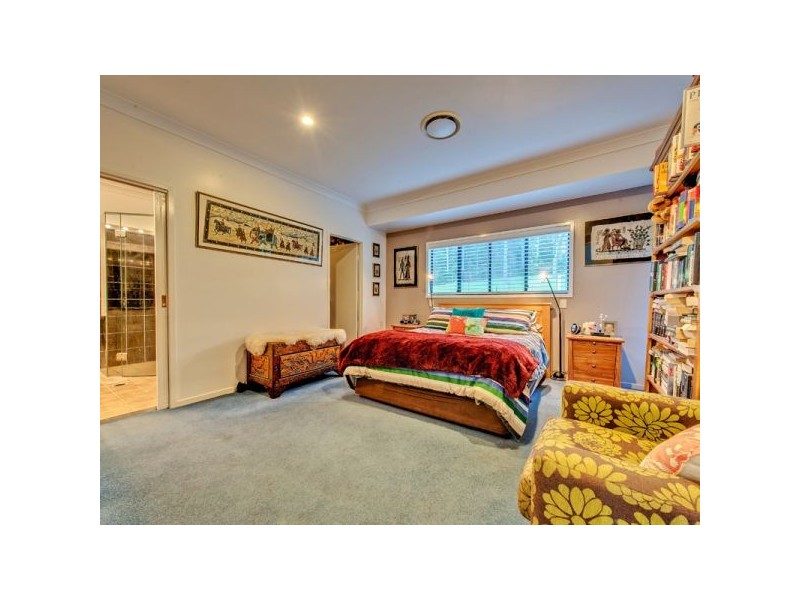 31 Woodlands Avenue, Camira QLD 4300