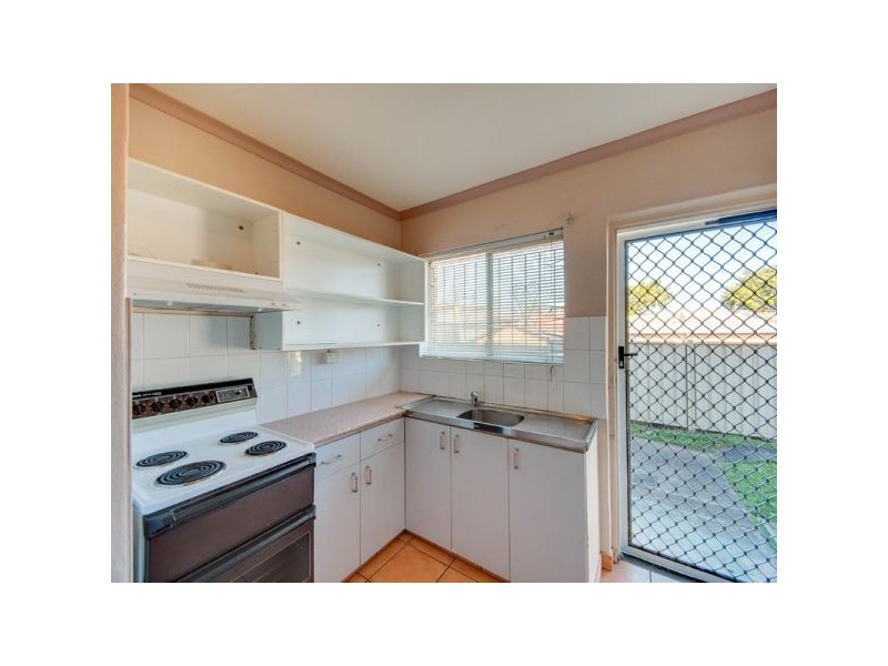 2/4 Lutana Street, Stafford QLD 4053