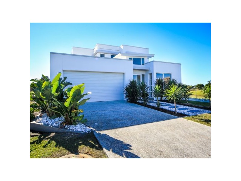 7669 Fairway Island Estate, Hope Island QLD 4212