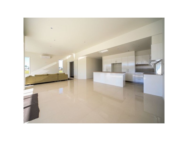 7669 Fairway Island Estate, Hope Island QLD 4212