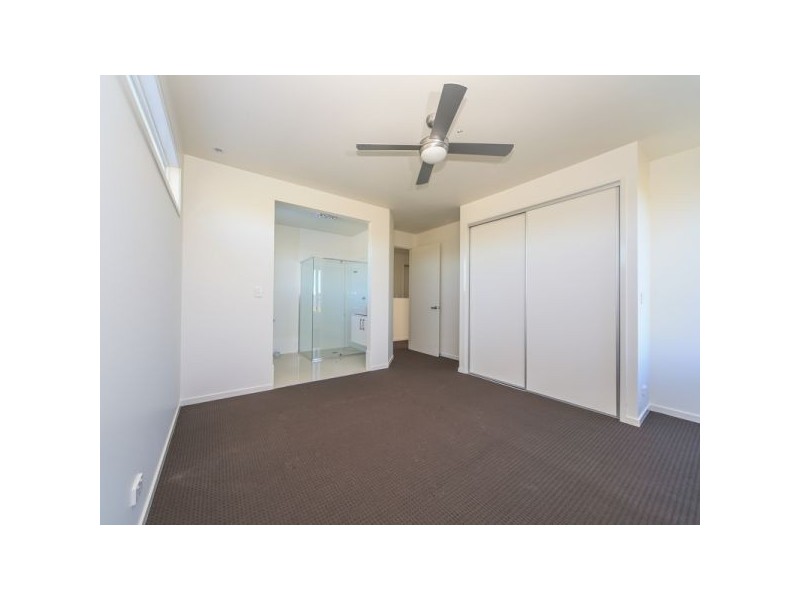 7669 Fairway Island Estate, Hope Island QLD 4212