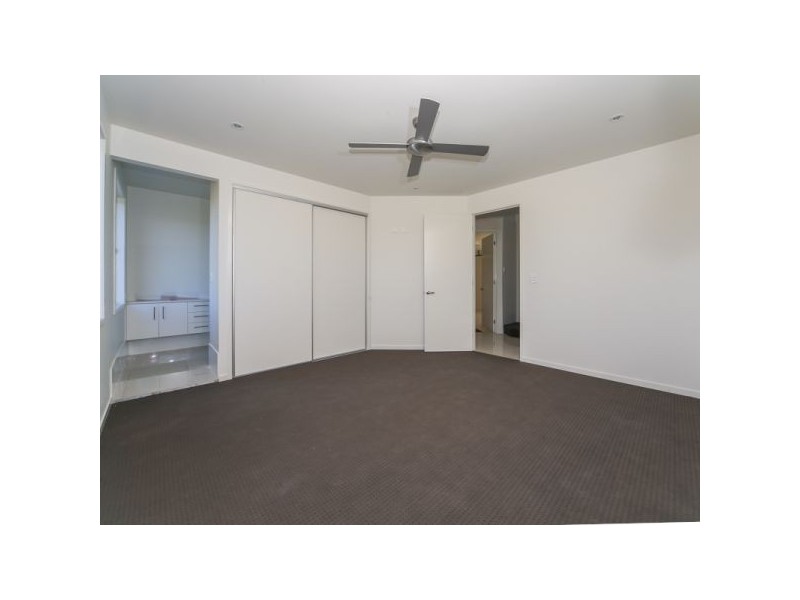 7669 Fairway Island Estate, Hope Island QLD 4212