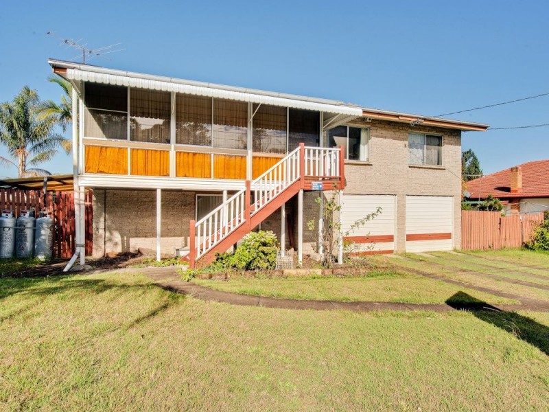 3 Olive Street, Raceview QLD 4305