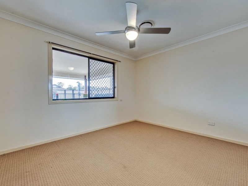 8 Eustace Circuit, Augustine Heights QLD 4300