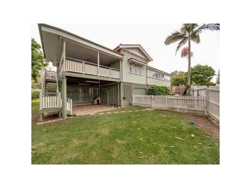 2 Gail Street, Kedron QLD 4031