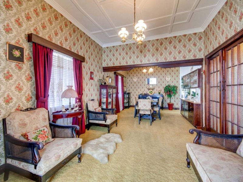 16 Crawford Avenue, Stafford QLD 4053