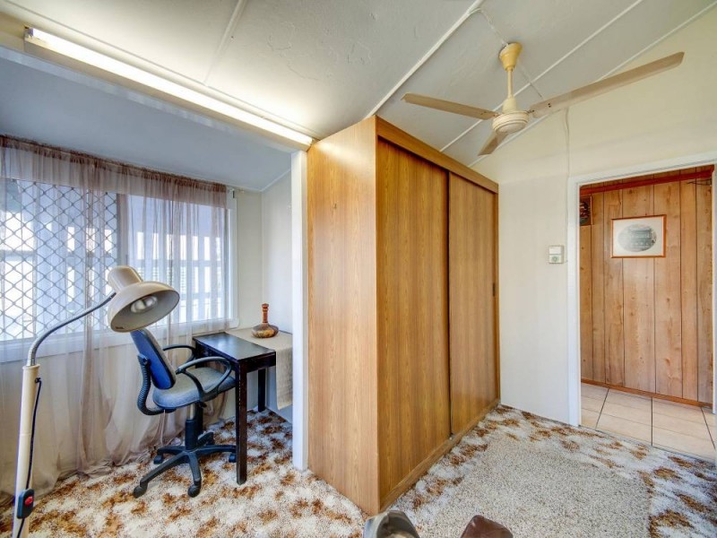 16 Crawford Avenue, Stafford QLD 4053