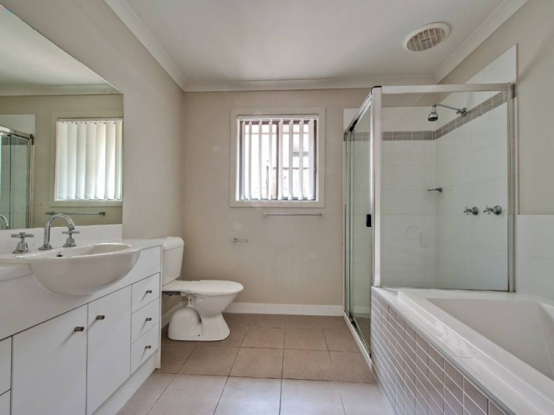 50 Glorious Promanade, Redbank Plains QLD 4301