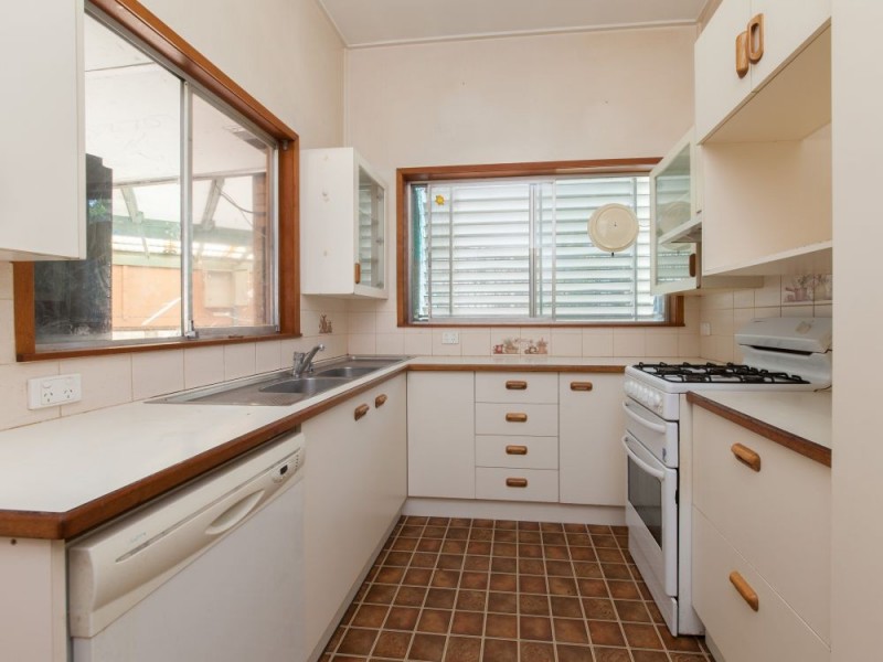 2 Nidalla Street, Macgregor QLD 4109