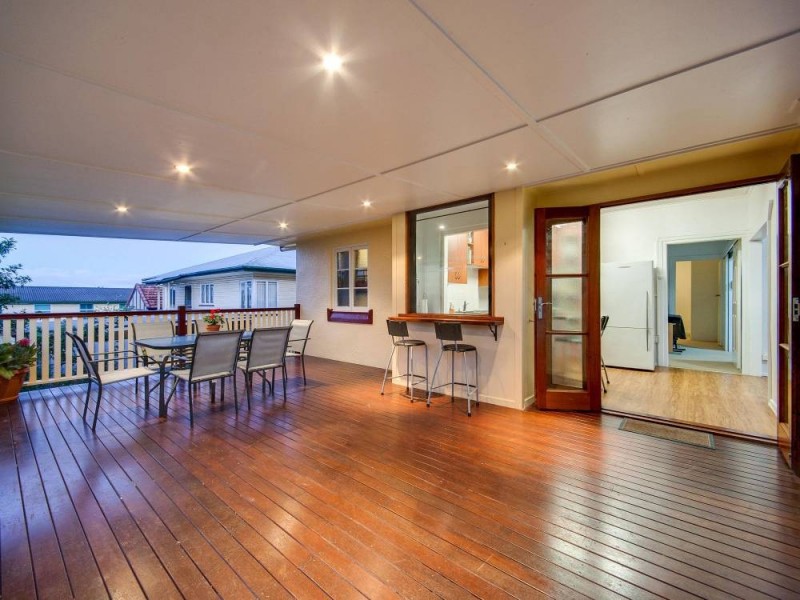 105 Main Avenue, Wavell Heights QLD 4012