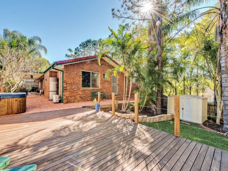 2 Bribie Place, Forest Lake QLD 4078