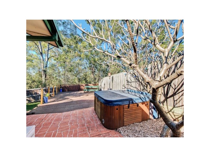 2 Bribie Place, Forest Lake QLD 4078