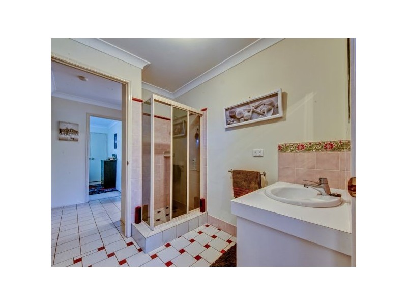 2 Bribie Place, Forest Lake QLD 4078