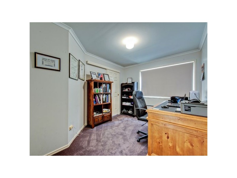 52 Chesterfield Crescent, Kuraby QLD 4112