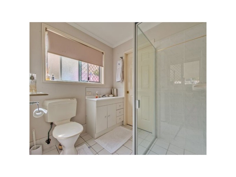 52 Chesterfield Crescent, Kuraby QLD 4112