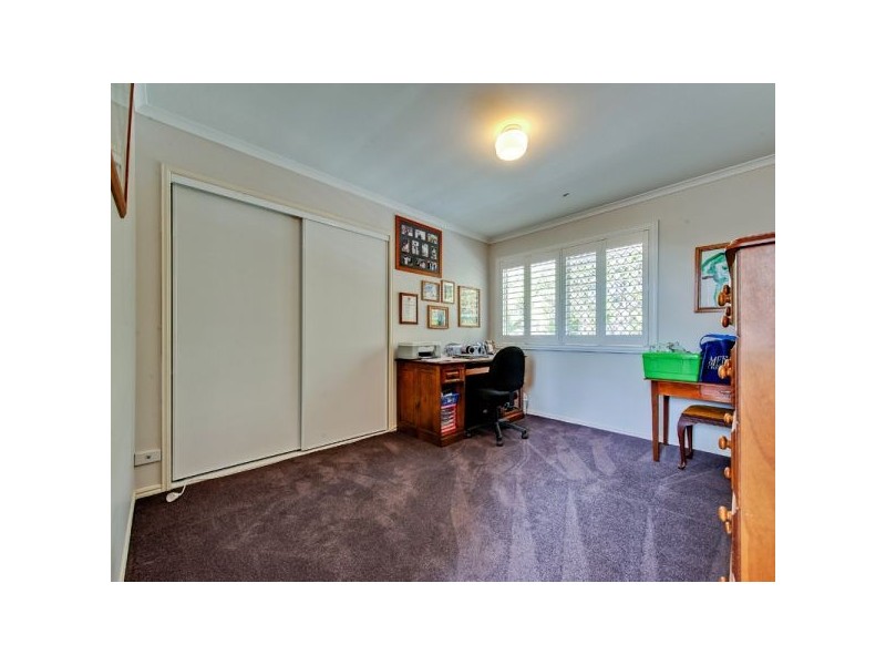 52 Chesterfield Crescent, Kuraby QLD 4112