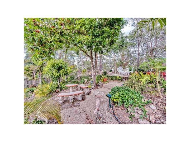 52 Chesterfield Crescent, Kuraby QLD 4112