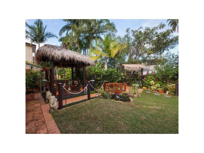 17 Merion Place, Carindale QLD 4152