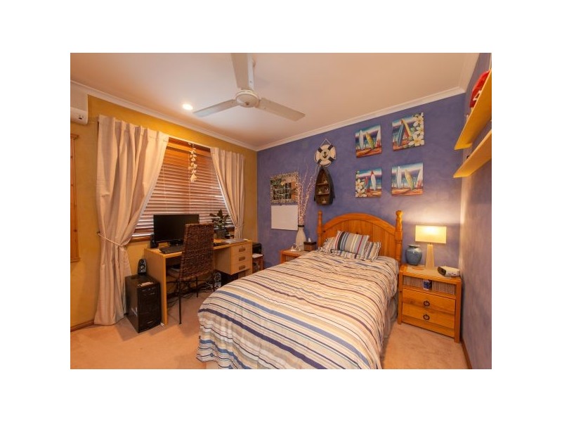 17 Merion Place, Carindale QLD 4152