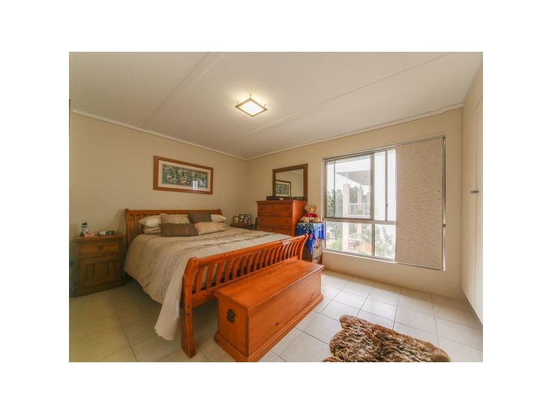 11/128 Marine Parade, Southport QLD 4215