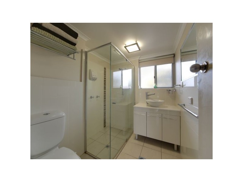 11/128 Marine Parade, Southport QLD 4215