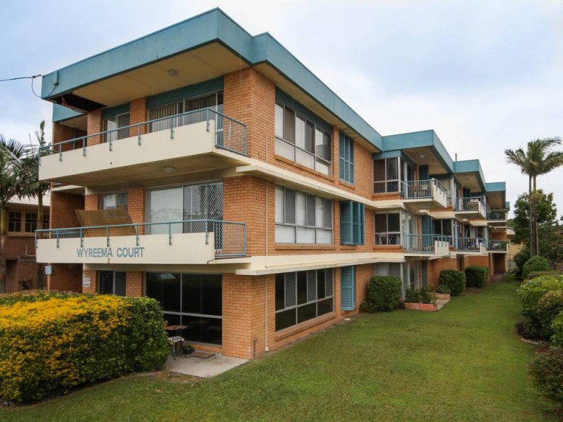 11/128 Marine Parade, Southport QLD 4215