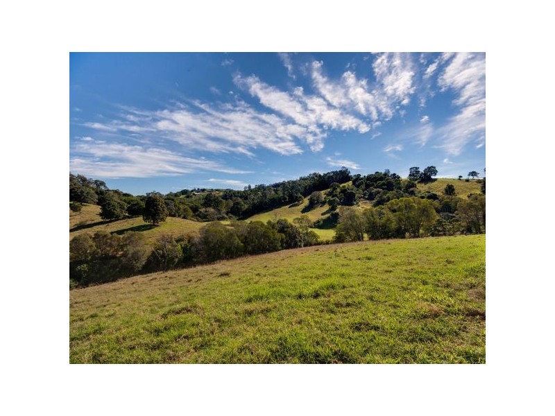 43 Dobsons Road, Clear Mountain QLD 4500