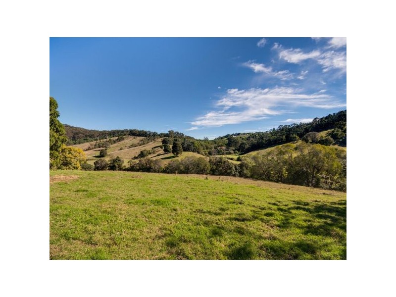 43 Dobsons Road, Clear Mountain QLD 4500