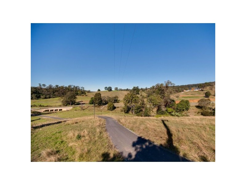 43 Dobsons Road, Clear Mountain QLD 4500