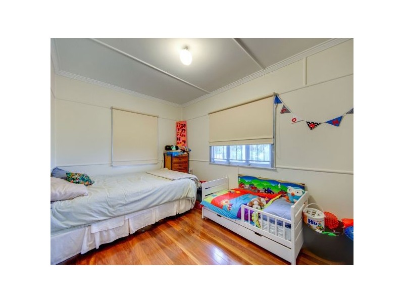 381 Webster Road, Stafford Heights QLD 4053