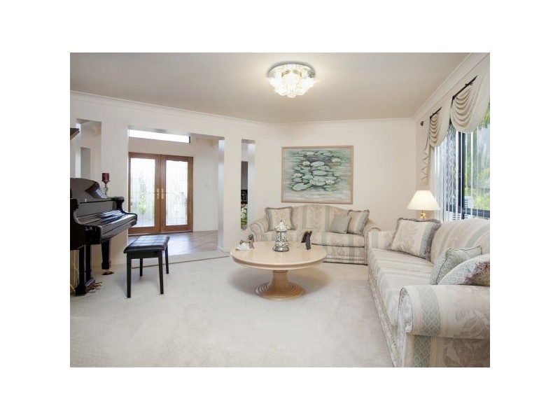 1 Handel Court, Eatons Hill QLD 4037