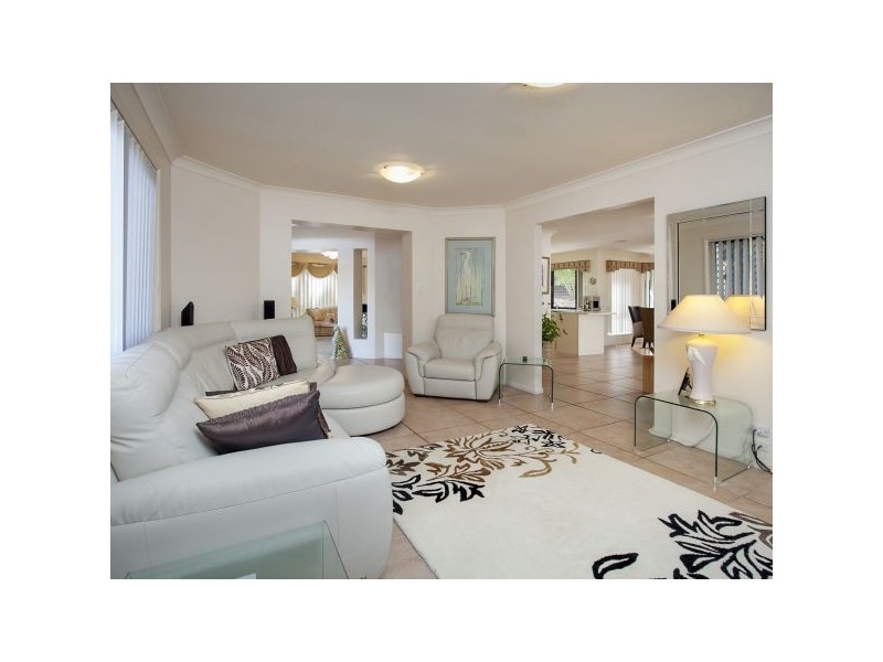 1 Handel Court, Eatons Hill QLD 4037