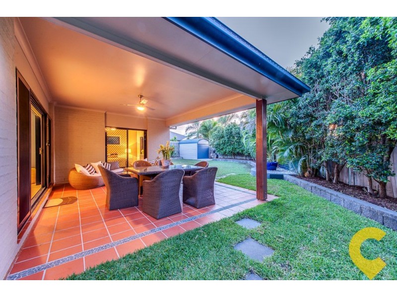 15 Ravensbourne Close, Parkinson QLD 4115