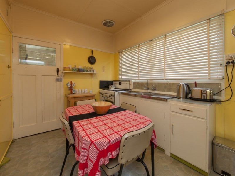 16 Doyle Street, Coorparoo QLD 4151