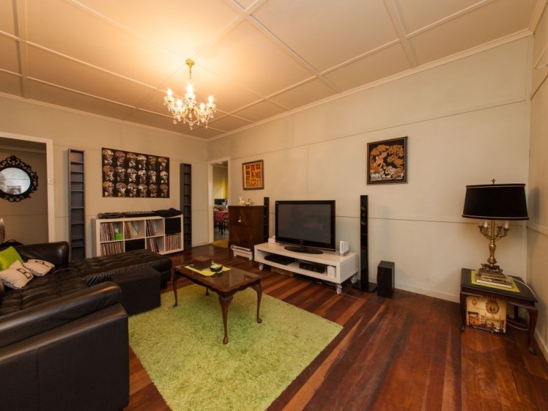 16 Doyle Street, Coorparoo QLD 4151