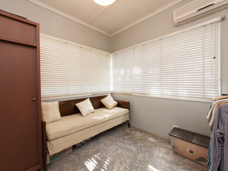 16 Doyle Street, Coorparoo QLD 4151