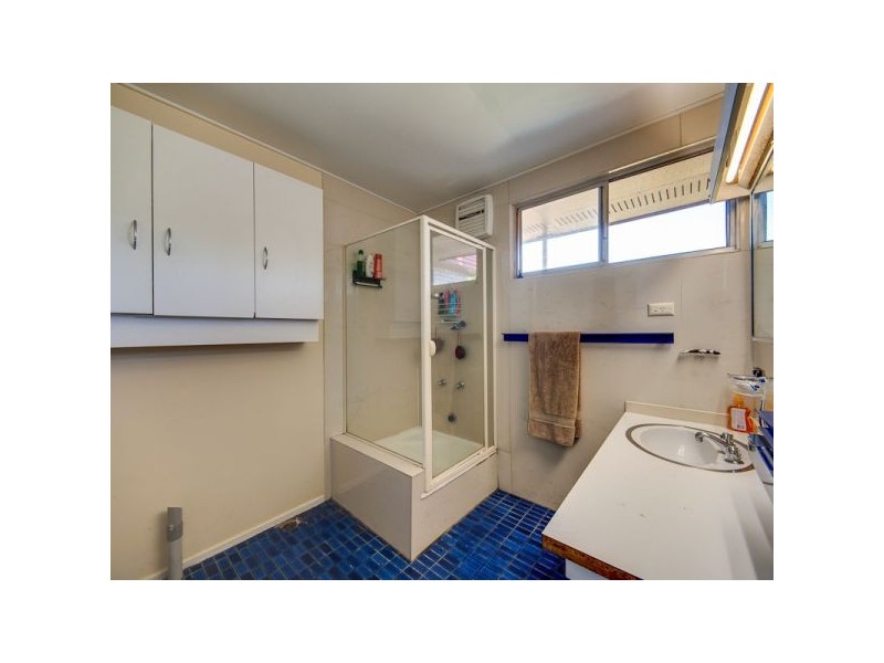 24 Caratel Street, Stafford Heights QLD 4053