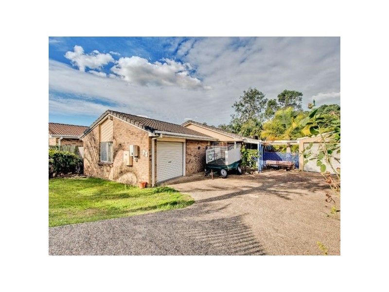 23 Eira Crescent, Edens Landing QLD 4207