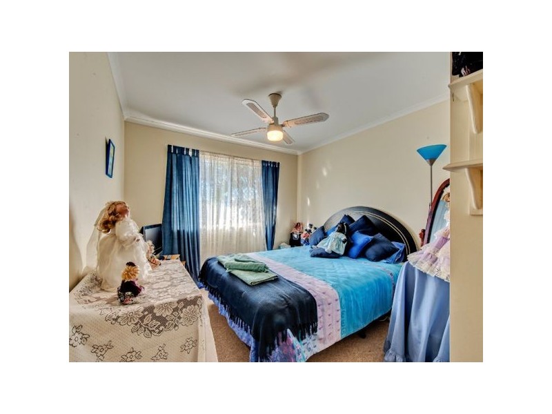23 Eira Crescent, Edens Landing QLD 4207