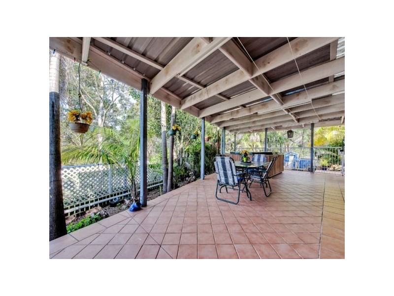 23 Eira Crescent, Edens Landing QLD 4207